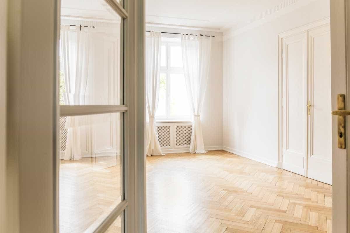 An elegant vacant property interior kept clean, welcoming and presentable